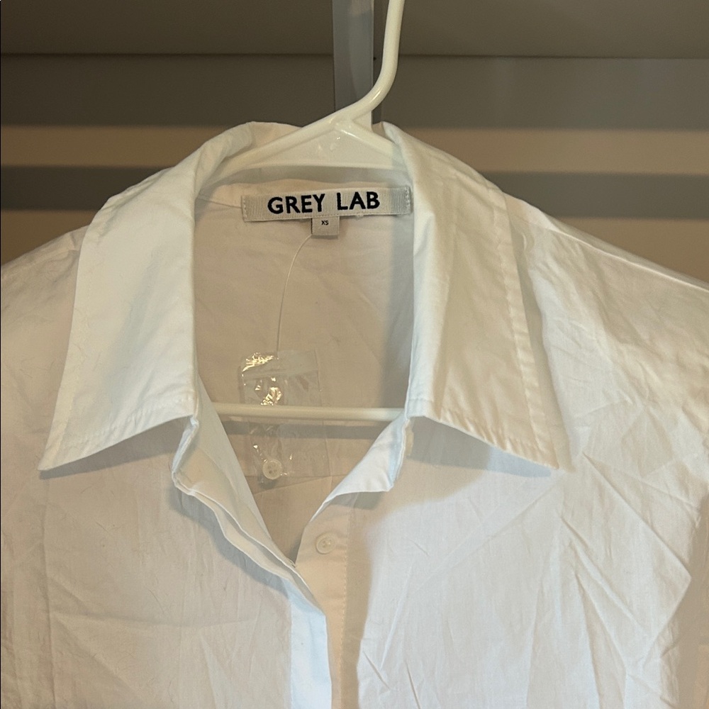 Grey Lab Crisp White Button-Up Top - Picture 3 of 3